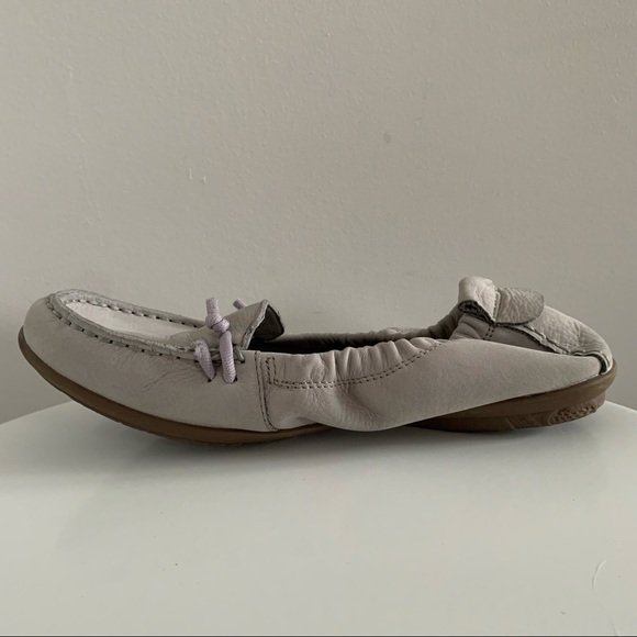 Hush Puppies - Light Grey Leather Stretch Loafers - Size 8M - Picture 9 of 13